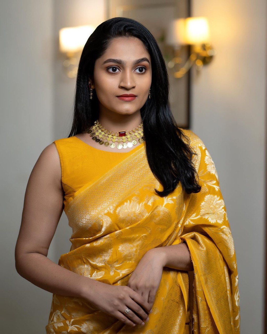 Fluari Golden Yellow Silk Saree for Women – Elegant Banarasi Floral Design