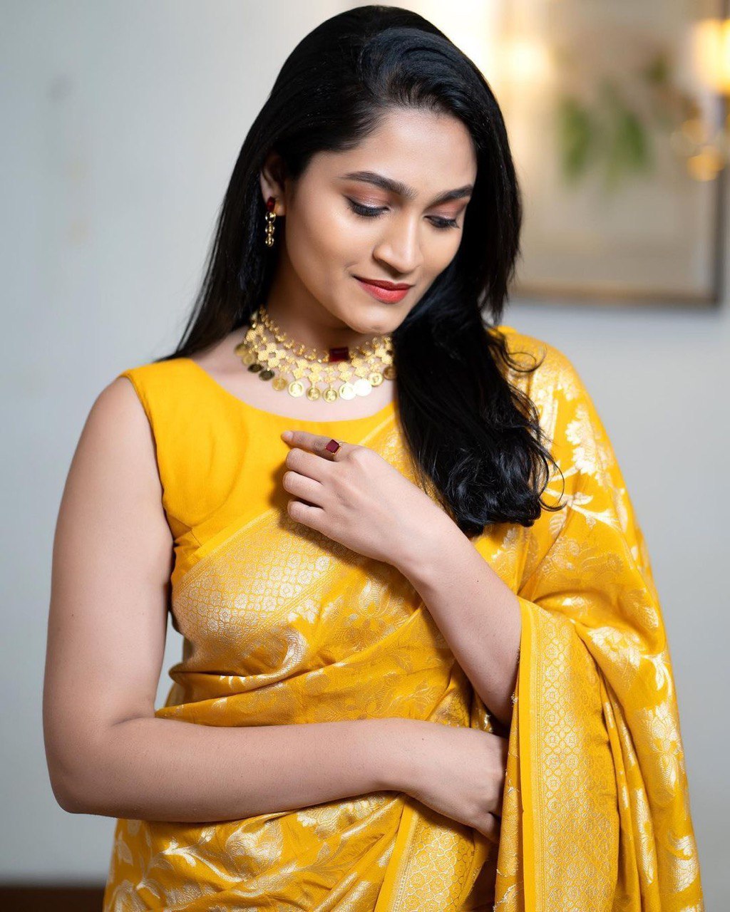 Fluari Golden Yellow Silk Saree for Women – Elegant Banarasi Floral Design