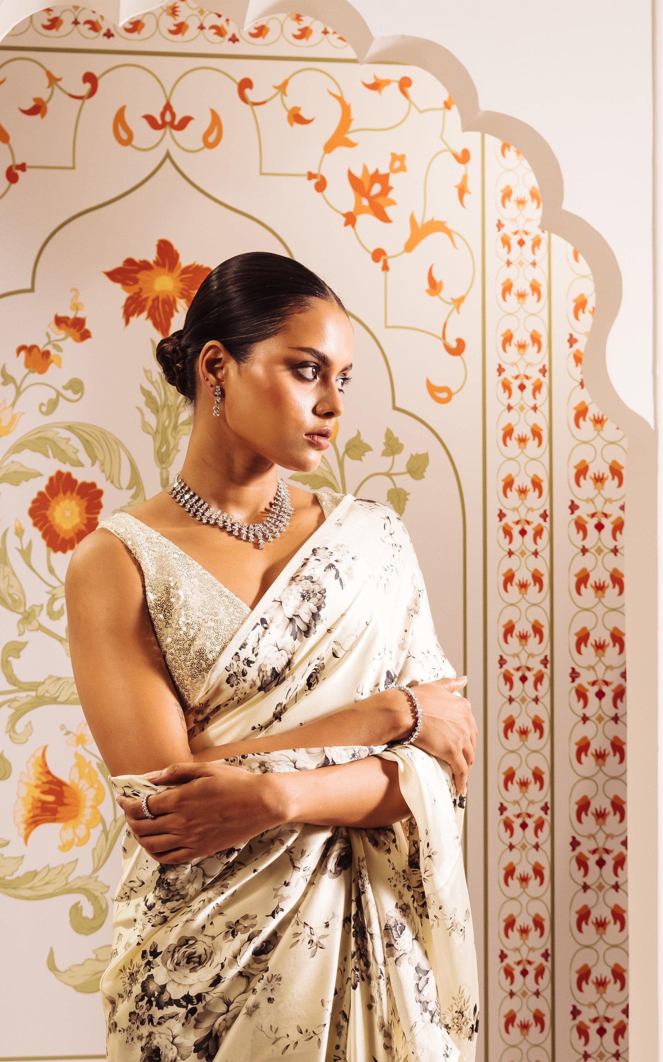 Fulari Elegant Floral Print Satin Saree – Ivory & Black with Matching Blouse Piece
